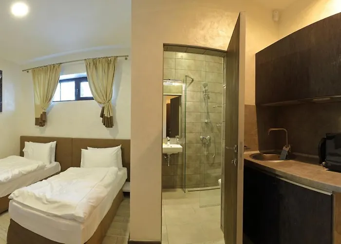 木屋 Medianikoff 布克维